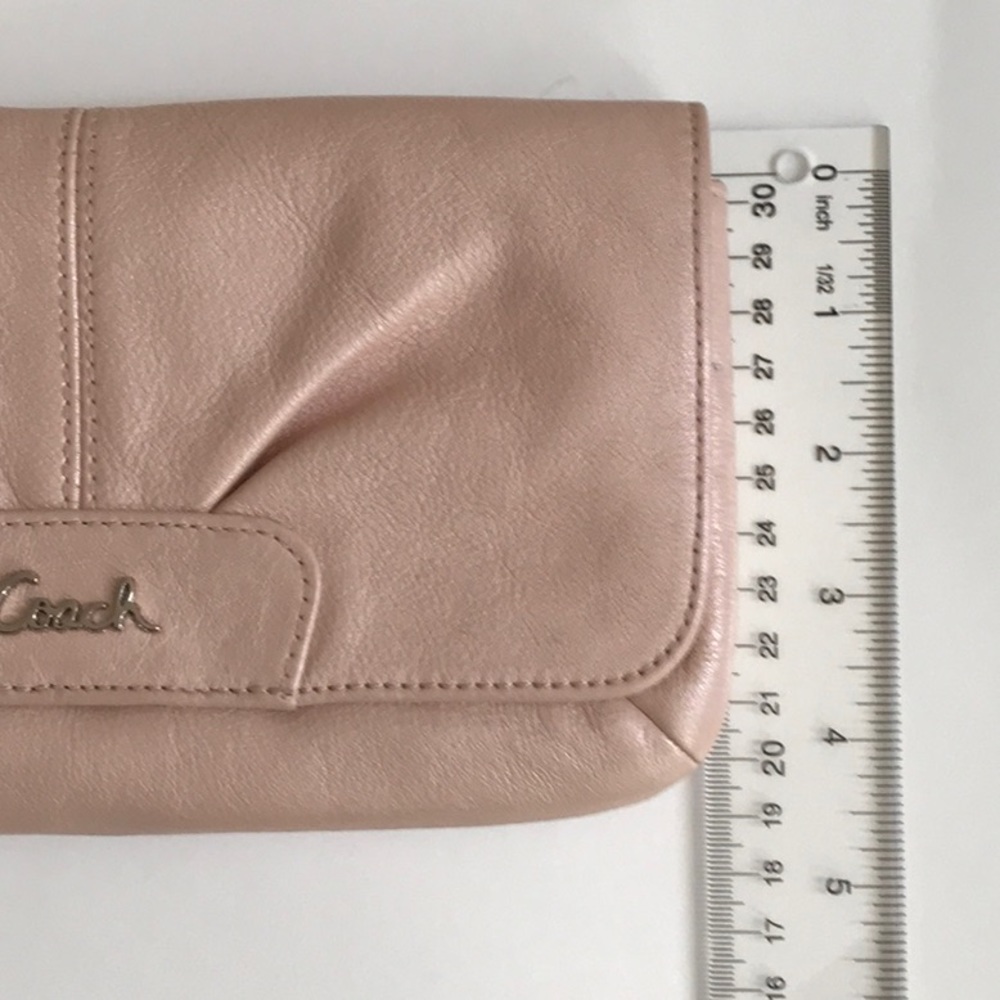 Coach Ashley leather clutch /wristlet💕Host Pick💕 Like new! - Picture 12 of 13